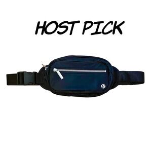 🎉 LULULEMON crossbody bag